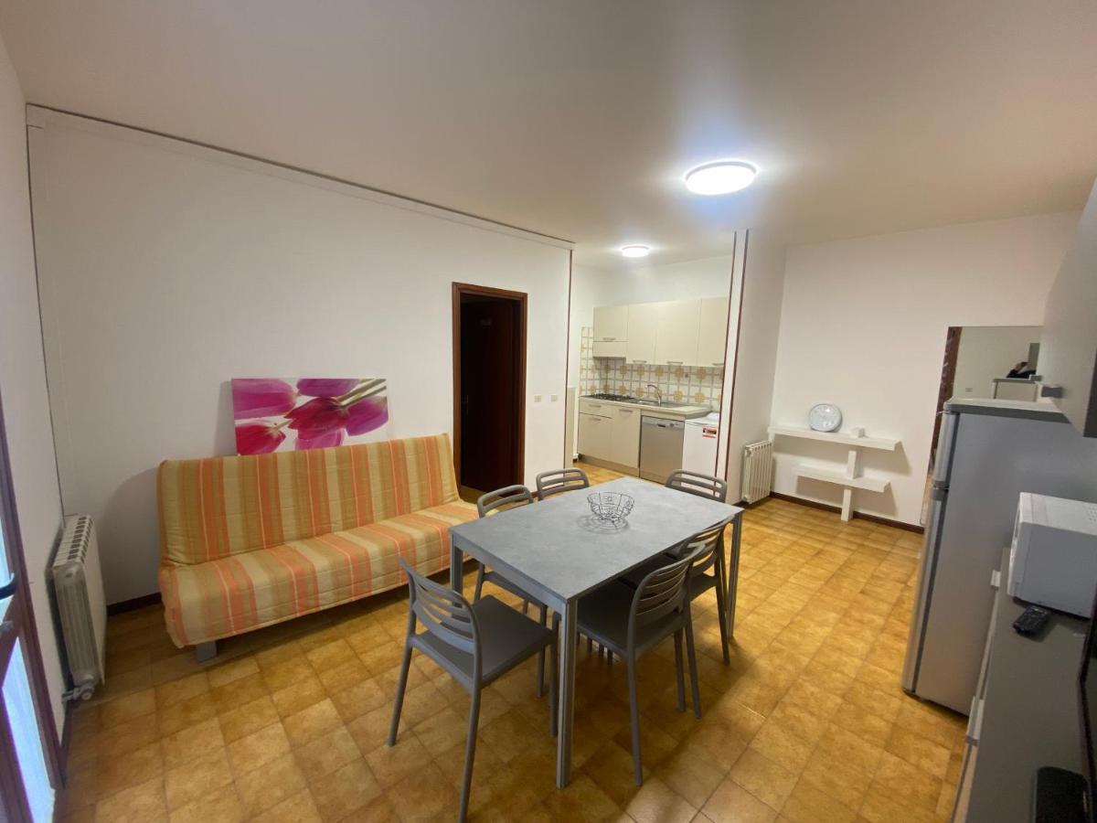 Apartamento Cond Giardino Lignano Sabbiadoro Exterior foto